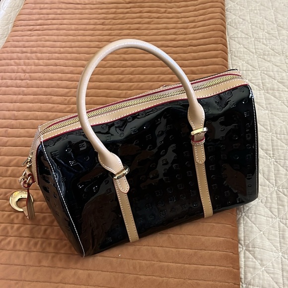 Arcadia Patent Leather Purse - Picture 2 of 5